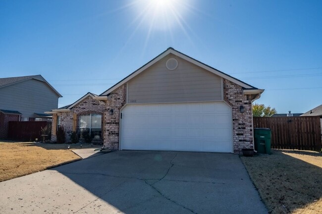 Photo - 3 bed 2 Bath | Collinsville