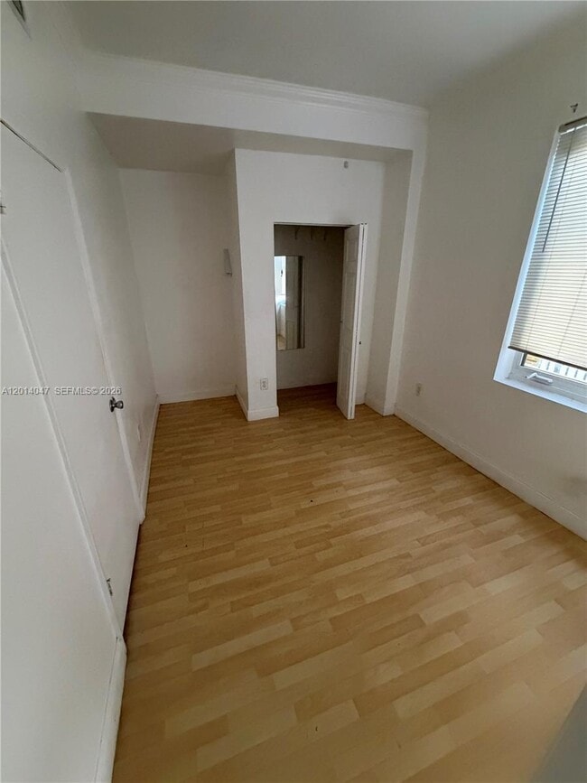 Photo - 1342 Drexel Ave Unidad 205
