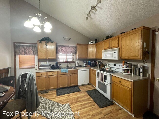 Photo - 3 br, 2 bath House - 1331 W 132nd Place