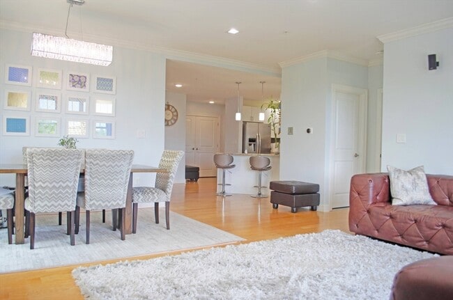 Photo - 130 Tremont St Unidad 301