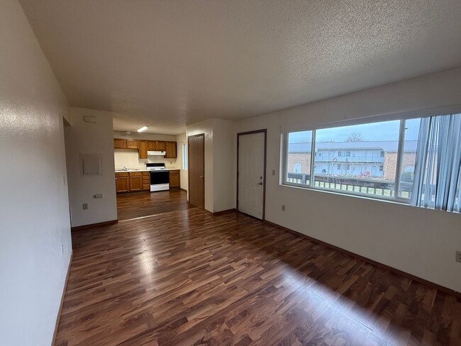 Photo - Cozy 2 Bedroom Apartment with Great Layout & Prime Location Unidad 813 - Apt 6 (Upper)