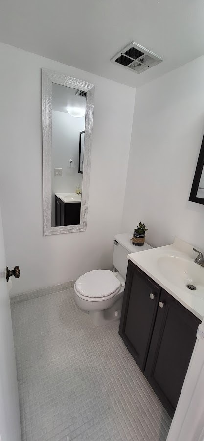 1/2 bath - 7705 SW 86th St Unit B 218