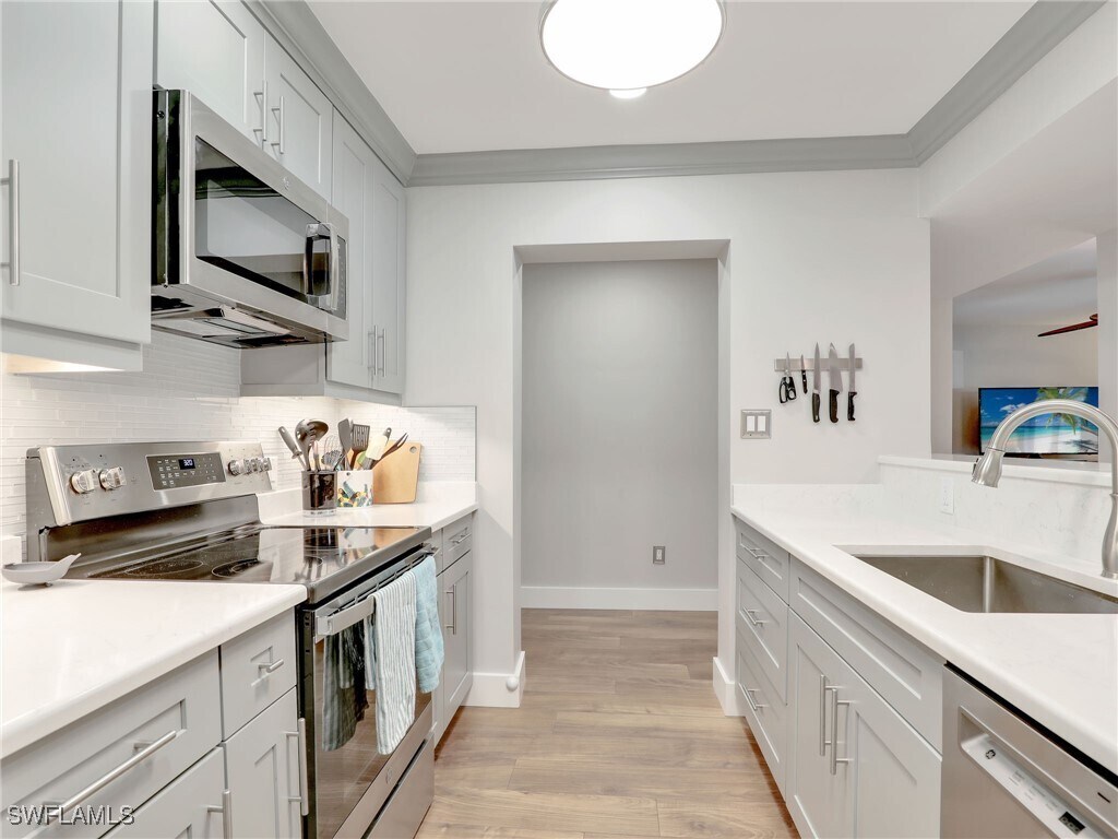 Photo - 555 Park Shore Dr Condo Unit B-113