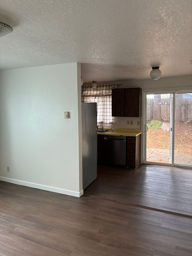 Photo - 900/910 Blanco Ave Unit 900