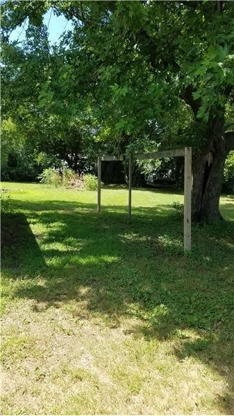 Photo - 124 Leversee Rd