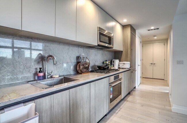 Photo - 10 Provost St Unit 1006