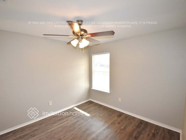 Photo - 5525 Royal Meadow Ln