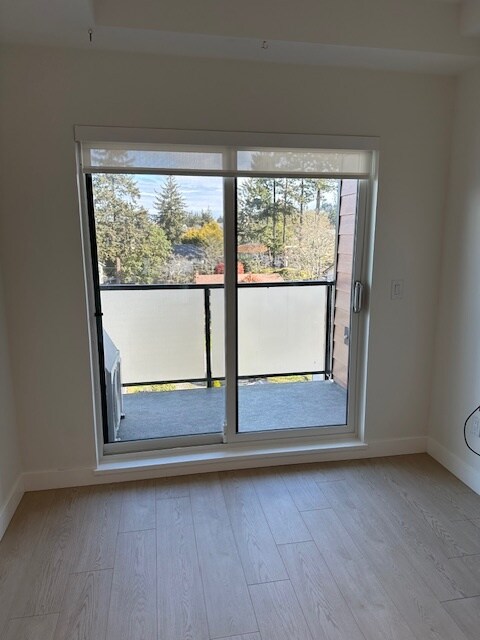 Photo - 2629 Millstream Rd