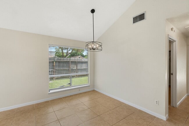 Photo - 5218 Beaverbrook Dr