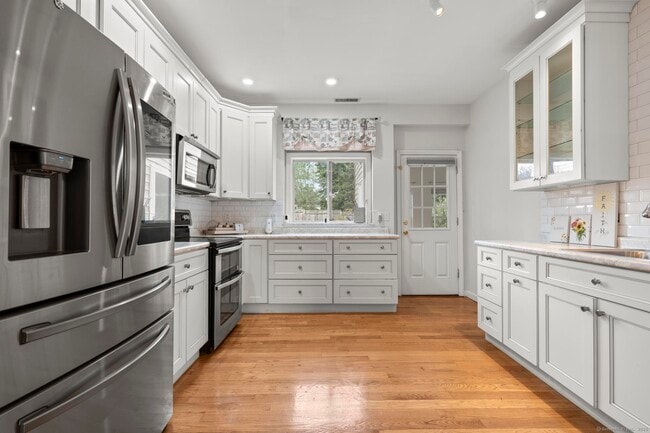 Photo - 322 Greenfield St