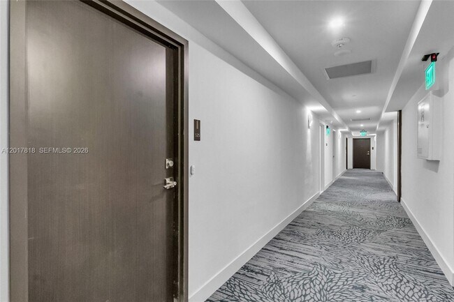 Photo - 90 Edgewater Dr Unit 525