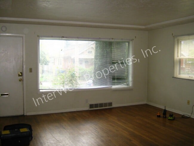 Photo - MCCAR Unit 4733