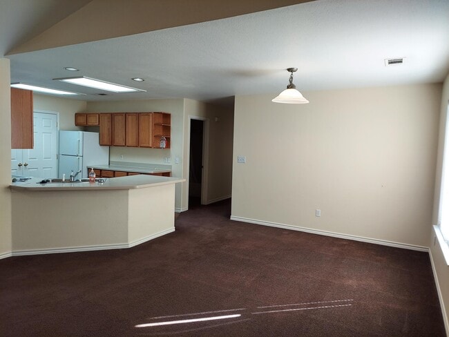 Photo - 2003 Bluebonnet Dr