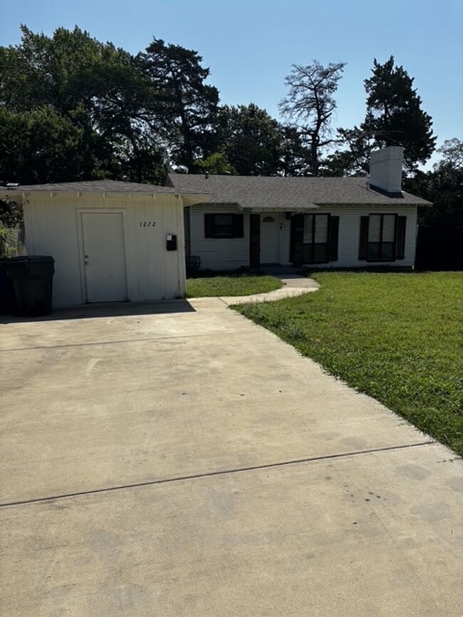 Photo - 1272 Cedar Haven Ave