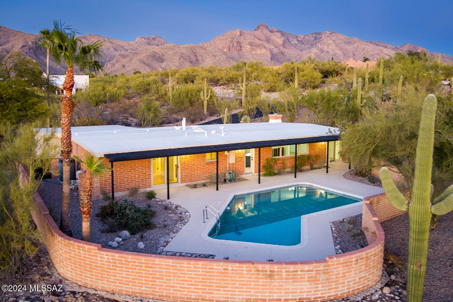 Building Photo - 6501 N Camino Libby Rental