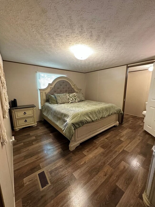 Photo - Charming 2BR House in Denton