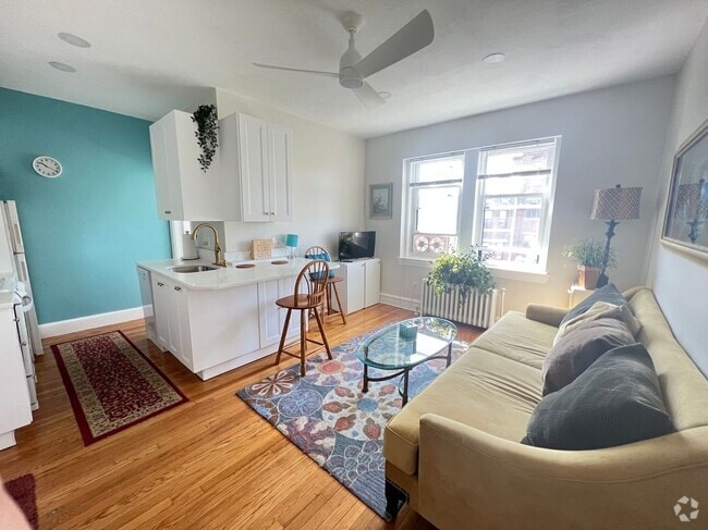 Building Photo - 86 Jersey St Rental