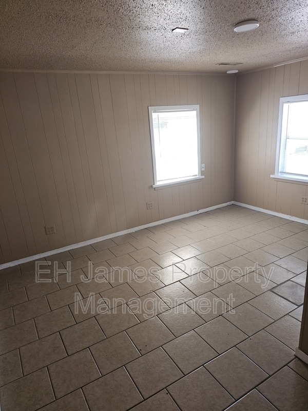 Photo - 217 N Wilson Ave