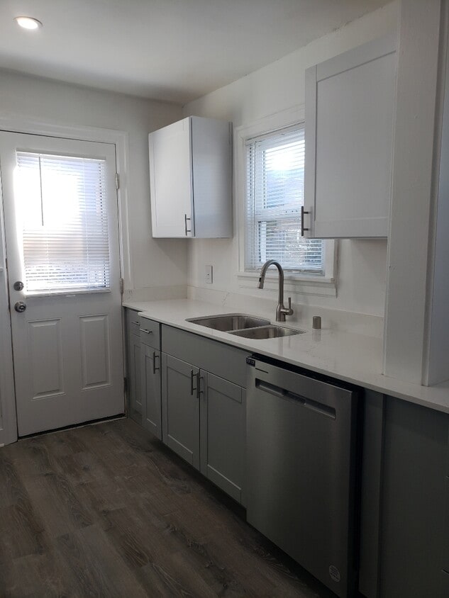Photo - 3507 SW Webster St (Seattle, WA)