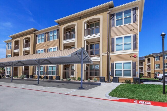 Building Photo - 1430 Mile 6 1/2 W Unit 50 Rental