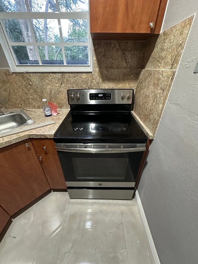 Photo - 759 NW 69th St Unit C