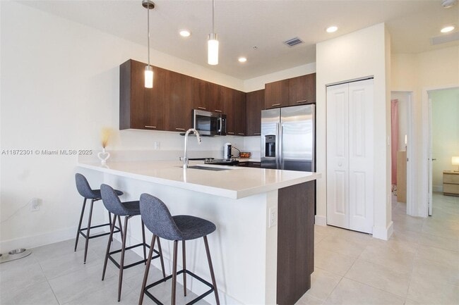 Photo - 10300 NW 66th St Unit 305
