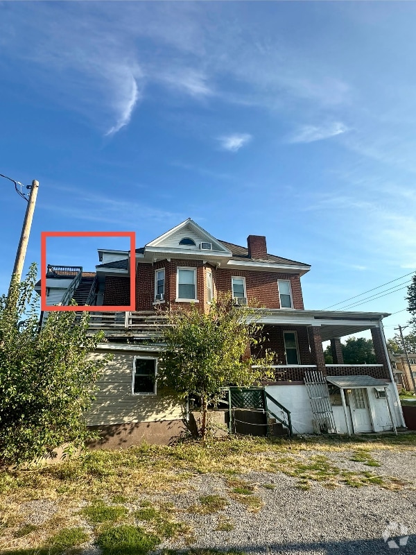 Building Photo - 239 N Middle St Rental