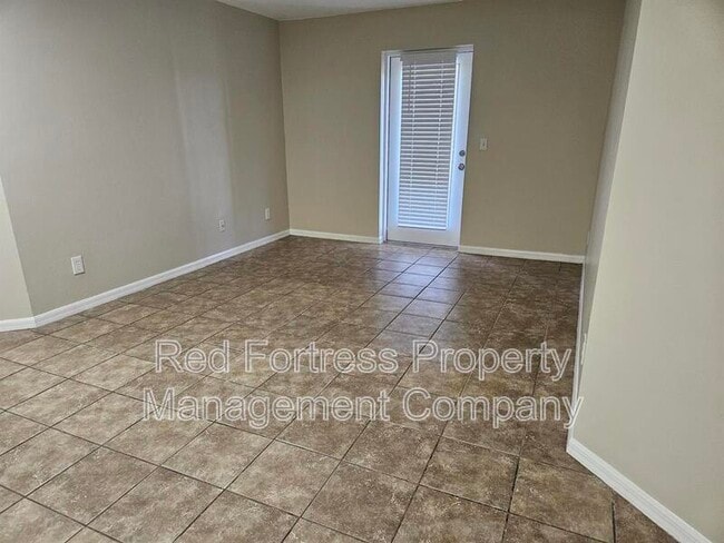 Photo - 4512 Leonard Blvd S