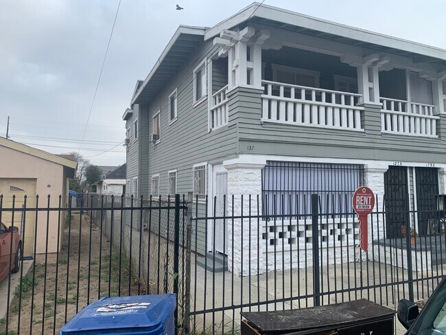 137 E 31st St Unidad 135