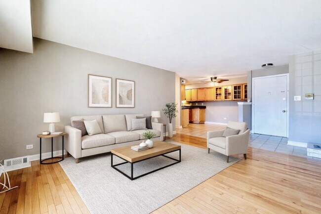 Photo - 1609 N Windsor Dr Unit 203