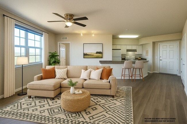 Building Photo - 2x2 New flooring throughout! Updated, spac...