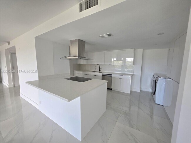 Photo - 1800 NE 114th St Unit 1101