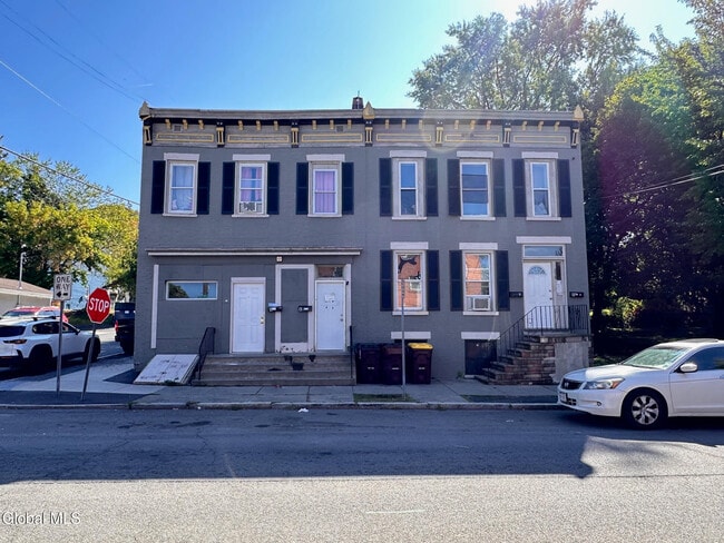 Building Photo - 298-300-300 9th St Unit 1 Rental
