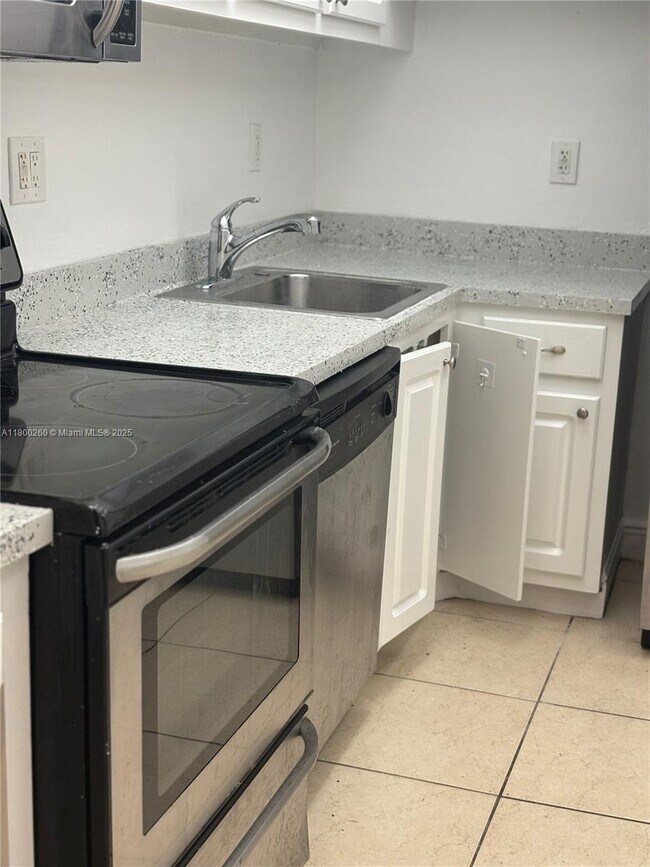 Photo - 1800 Sans Souci Blvd Apartamento Unidad 401