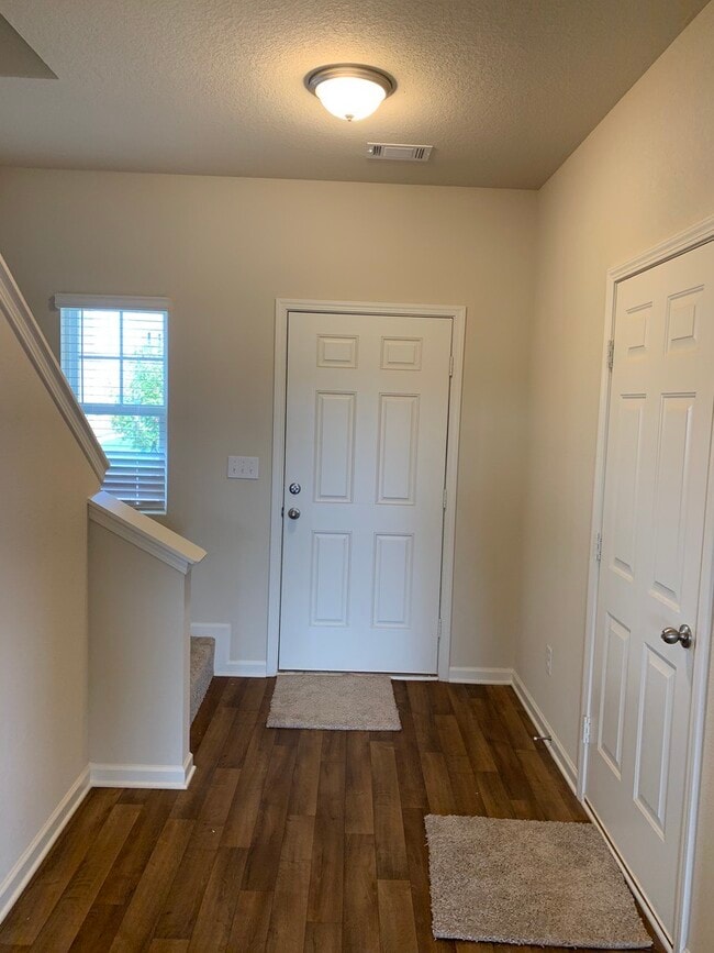 Photo - 821 Independence Ave