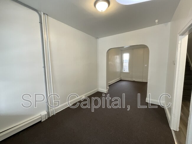 Photo - 938 W College Ave