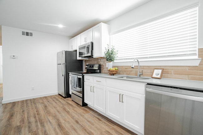 Photo - Crawford Corner