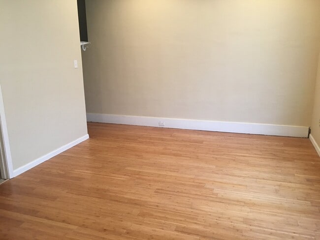 Photo - 524 23rd St Unit 524 23rd G