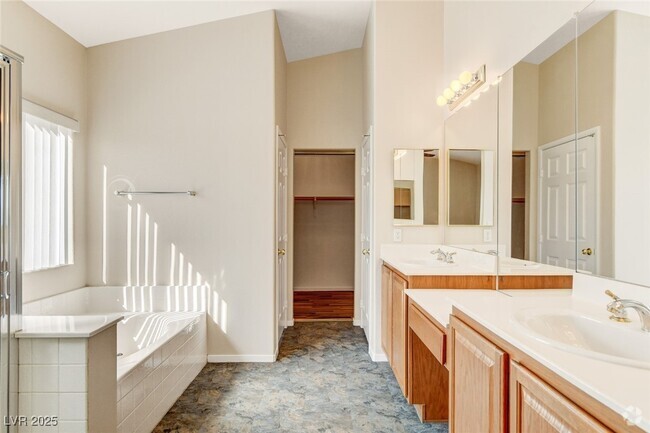 Building Photo - 8325 Jo Marcy Dr Rental