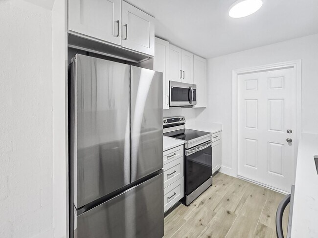 Photo - Updated Two Bedroom, One Bath Duplex located Near Downtown Palmetto