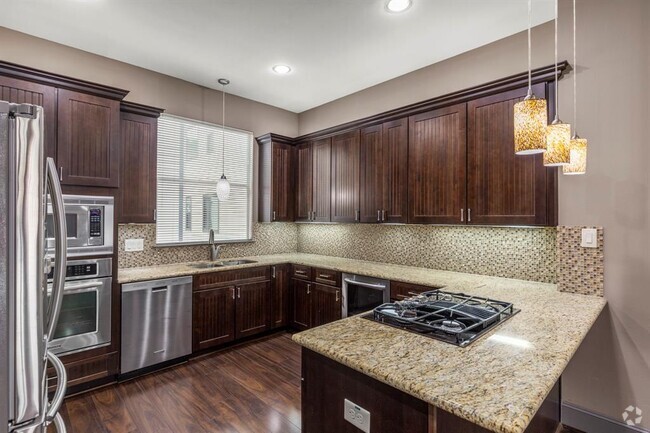 Building Photo - 1706 Bremond St Rental
