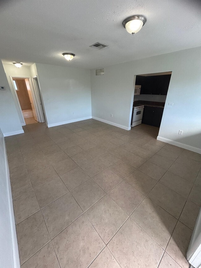 Photo - 7421 Venetian St Unit 2