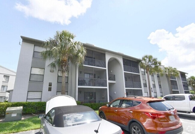 Building Photo - Updated 2BR/2BA Condo in Pine Ridge Club, ... Unit 108