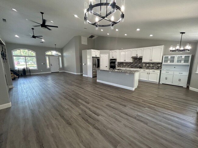 Photo - 2464 Oak Crest Dr