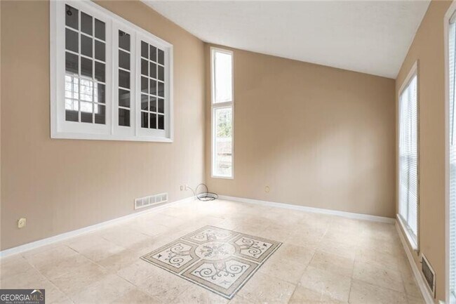Photo - 131 Arrowood Ln