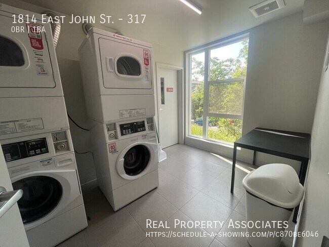 Photo - 1814 E John St Unit 317
