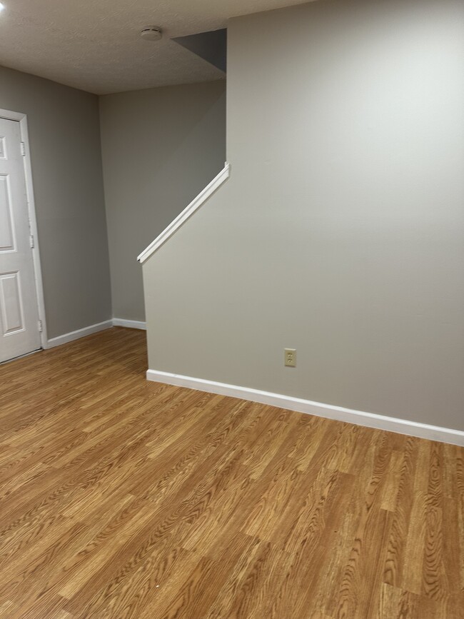 Photo - 2536 Sandbury Blvd