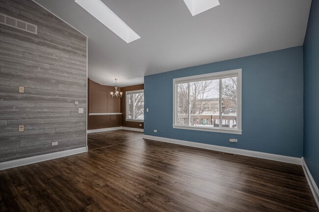 Photo - 226 E Conley Dr