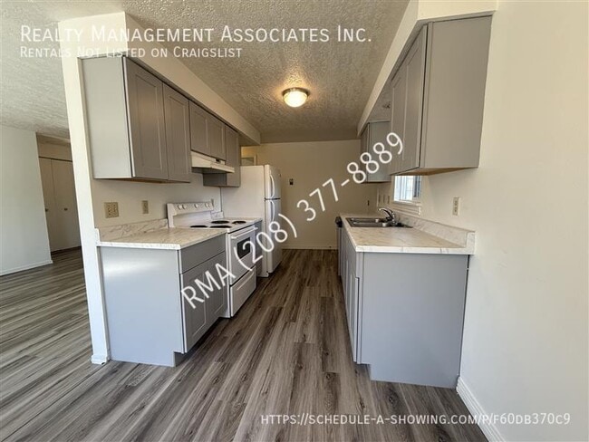 Photo - 1937 Hailey Ln