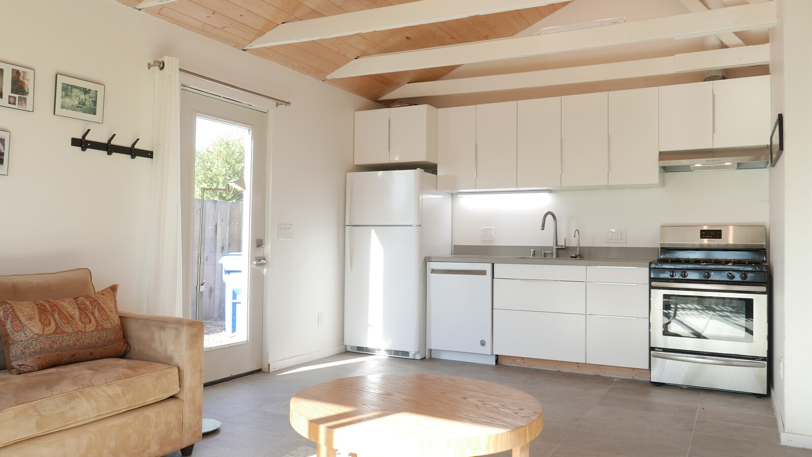 Kitchen - 710 Amador Ave Unit 710 B